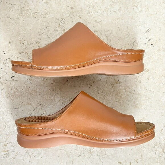 NEW Tan Sandals ASIAN 43 US 10 Brown Slip On Sandals Toe Ring COMFORTABLE - Picture 5 of 11